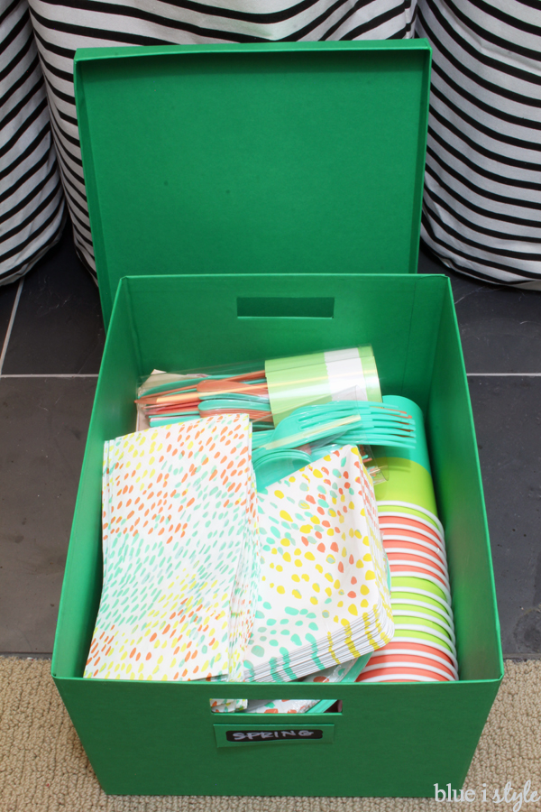 with style} Stylish & Functional Linen Closet Blue i