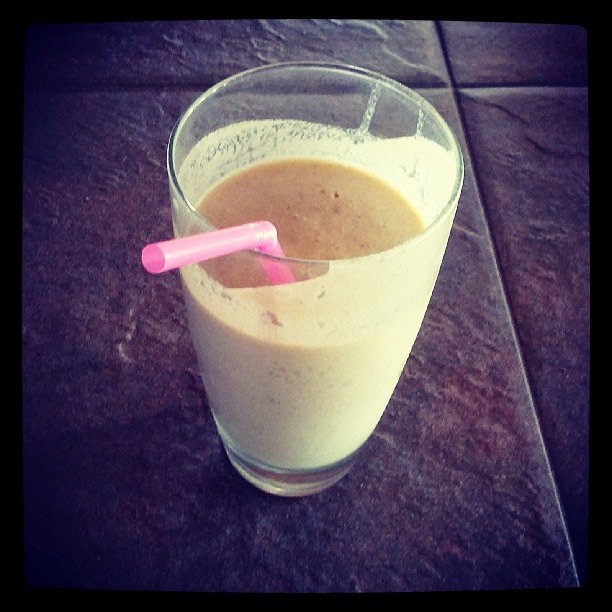 Mmmmmm Vanilla #Shakeology with Peanut Butter