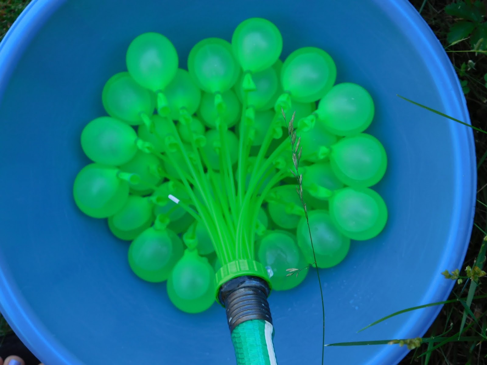 Art Project 100 Water Balloon Art