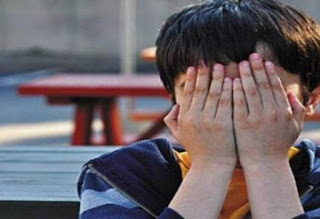Σοκαρισμένη είναι η τοπική κοινωνία της Κρήτης, μετά από την αποκάλυψη κακοποίησης βρέφους από τους ίδιους του τους γονείς.