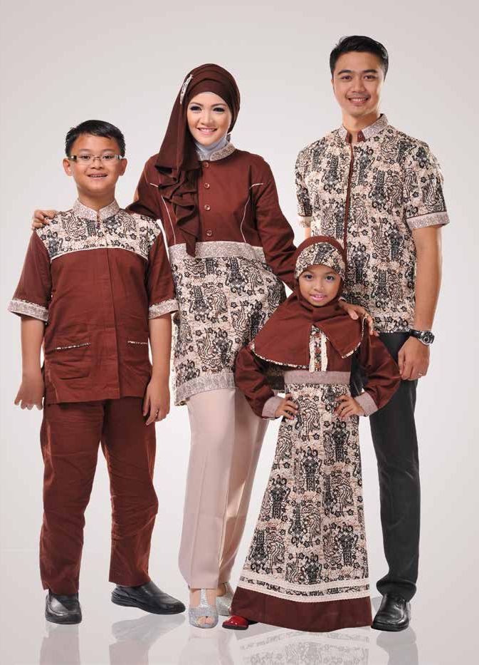 10 Model Baju Muslim Sekeluarga Couple Modern Terbaru 2017