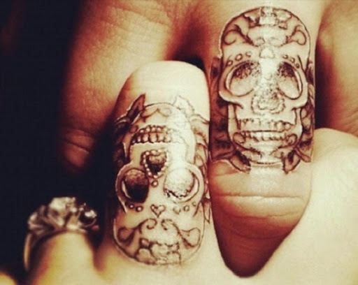 Essas intrincadas crânio tatuagens