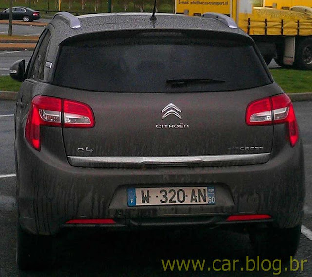 Novo Citroën C4 Aircross 2013 - traseira