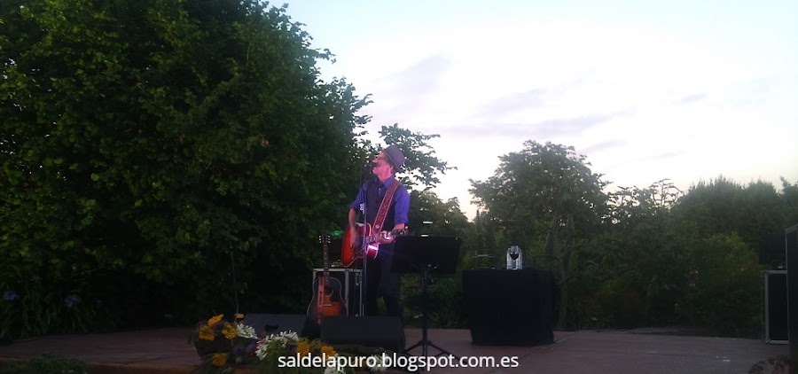 mikel-erentxun-íntimos-botánico-gijón