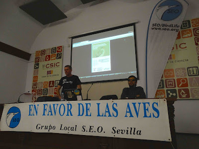 Conferencia: "Aves, plantas e insectos de la Loma del Acebuchal, un vertedero restaurado". Por Juan González.