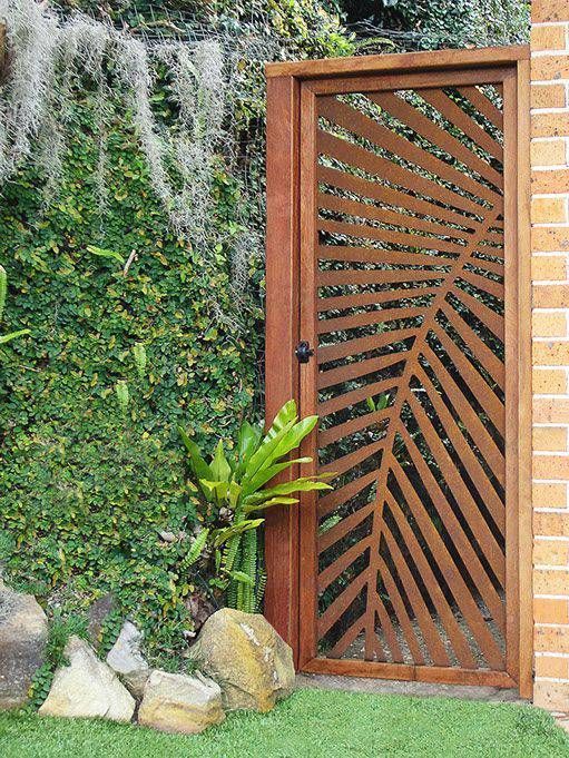 50 Desain Pintu Taman yang Simple dan Modern - Rumahku Unik