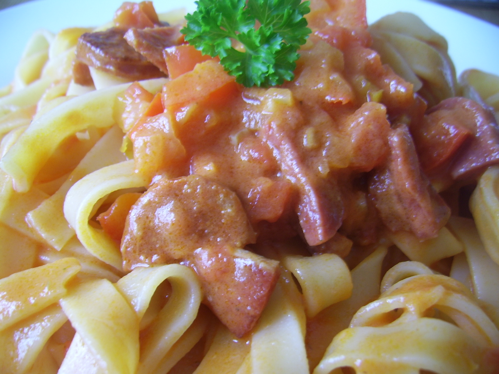 irenafoods Tagliatelle with chorizo sauce Tagliatelle cu chorizo