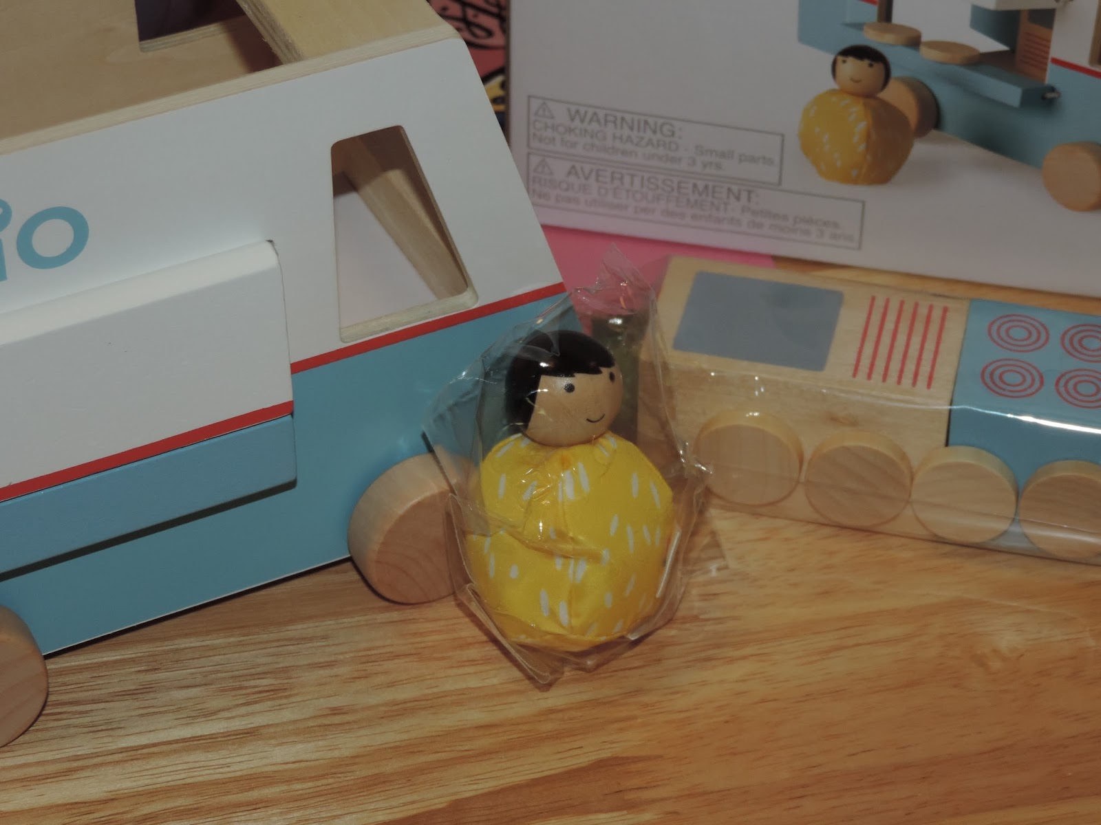 Mail4rosey Manhattan Toy Has A High Quality Wood Mio Food