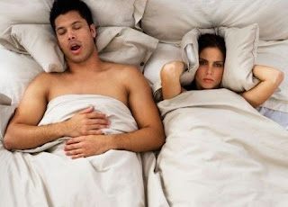Tips agar Berhenti Mendengkur saat Tidur