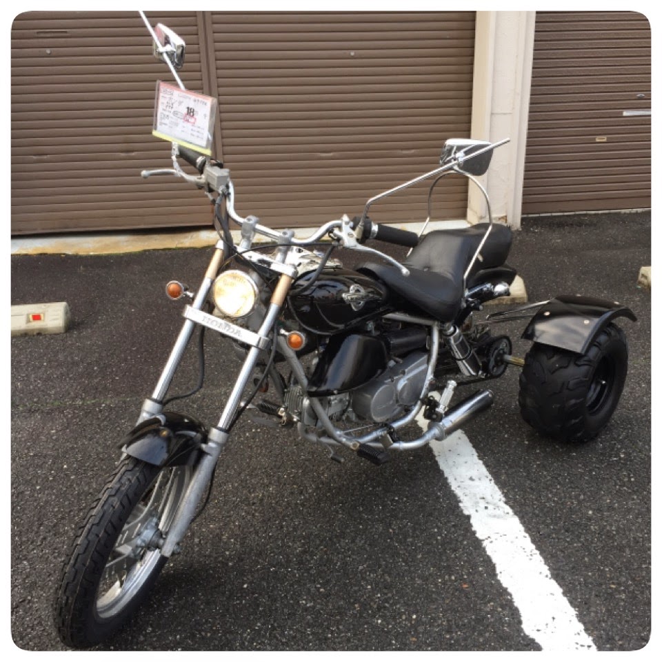 HONDA MAGNA TRICICLO 125CC / 180,000 YENS Casual Bike Style