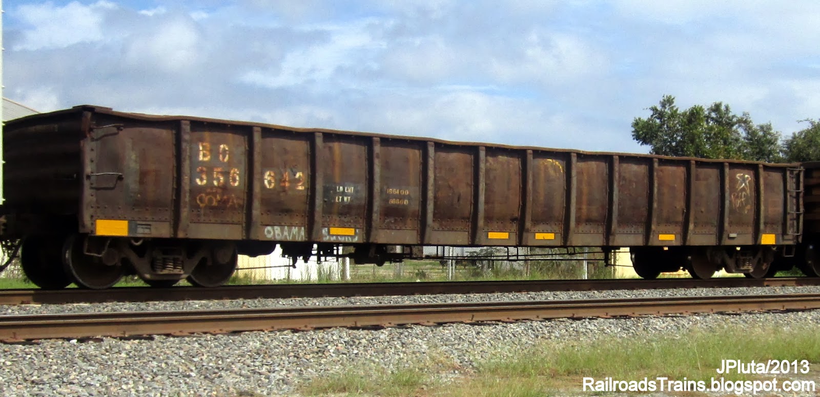 RAILROAD Freight Train Engine EMD GE Boxcar BNSF,CSX,FEC