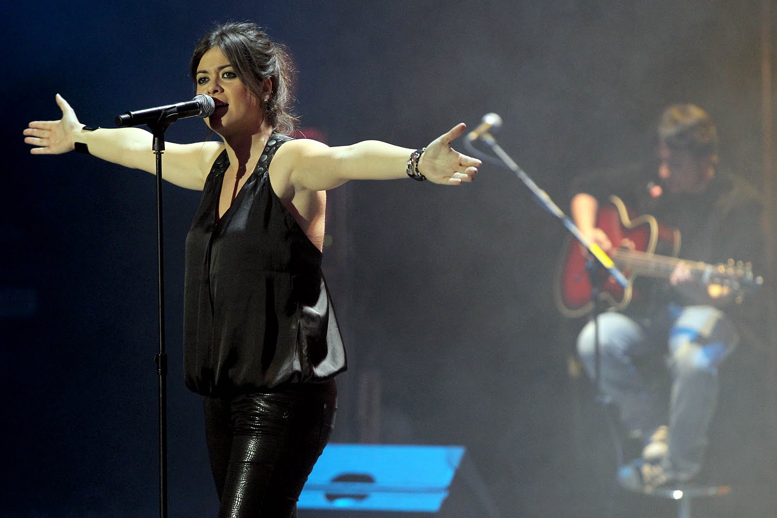 VANESA MARTÍN EN CONCIERTO EN EL TEATRO DE MADRID Cajón de Historias