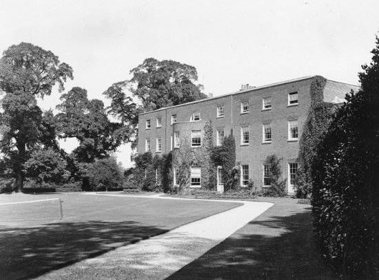 Photograph of Potterells House from the rear c 1900s Image from A. Nott / G. Knott