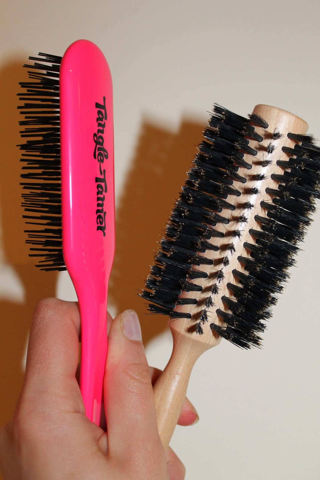 Fiocco Bianco How get wavy hair with Denman brushes