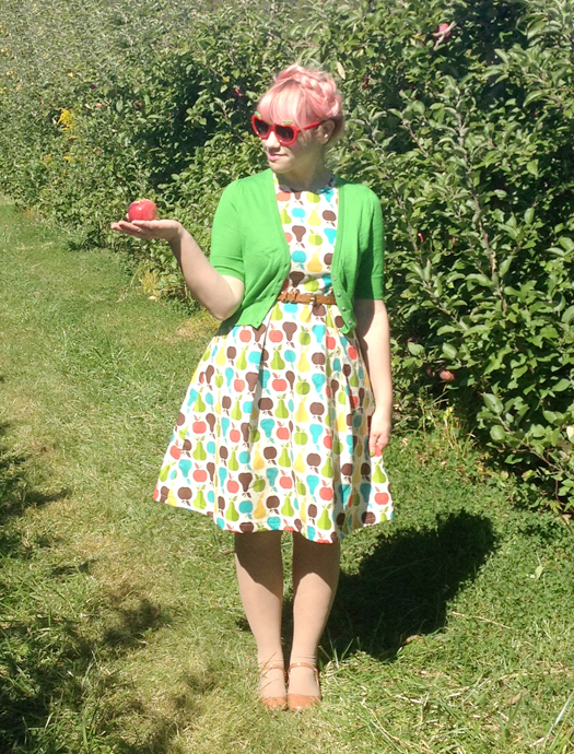Scathingly Brilliant: look what I made #7: apple picking dress!