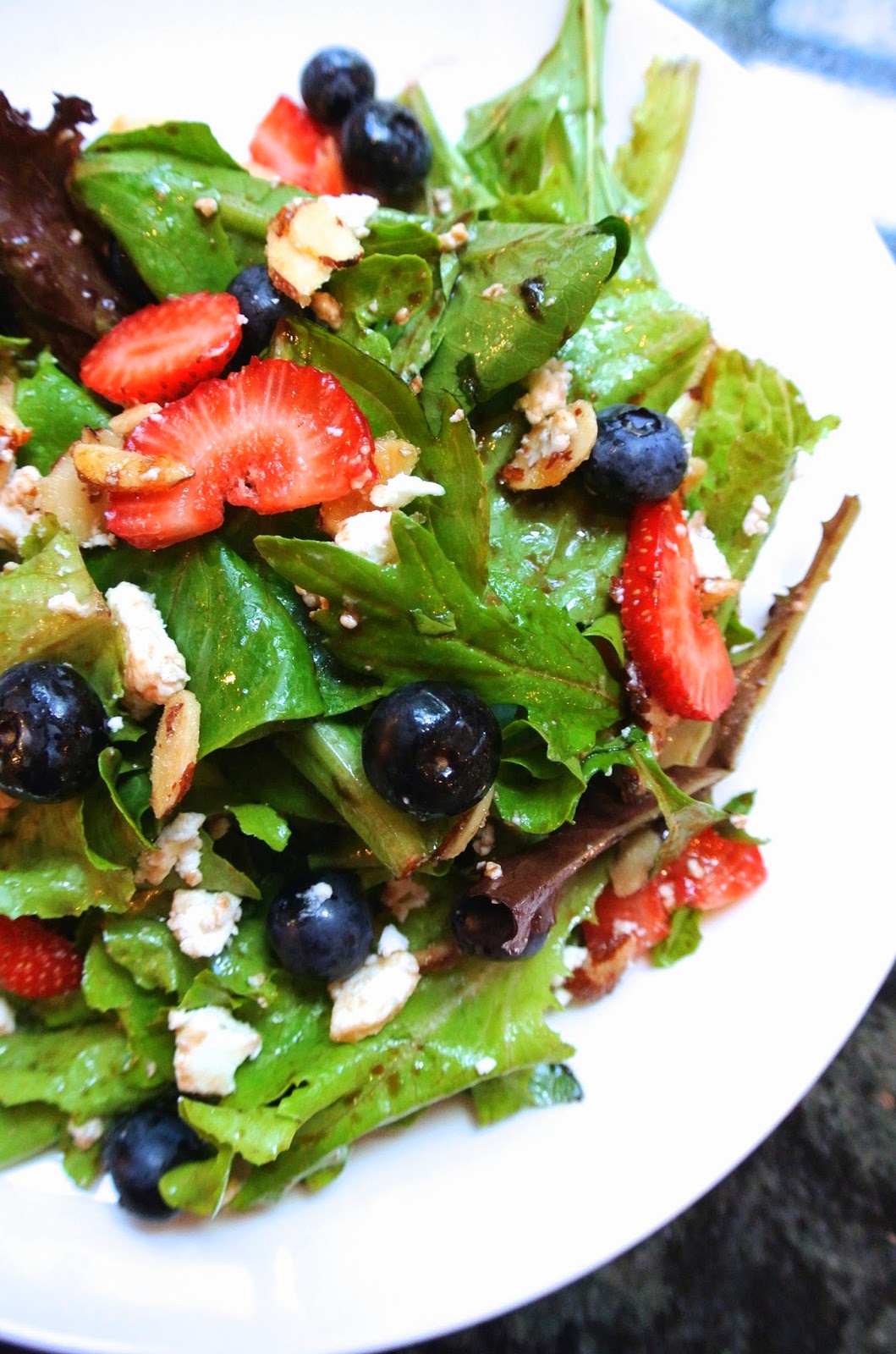 A Sue Chef Mesclun Salad with Homemade Honey Roasted Almonds and Maple