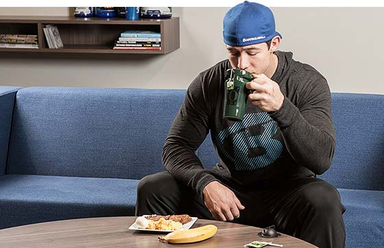 cafeína faz mal? café demais faz mal para quem malha na academia