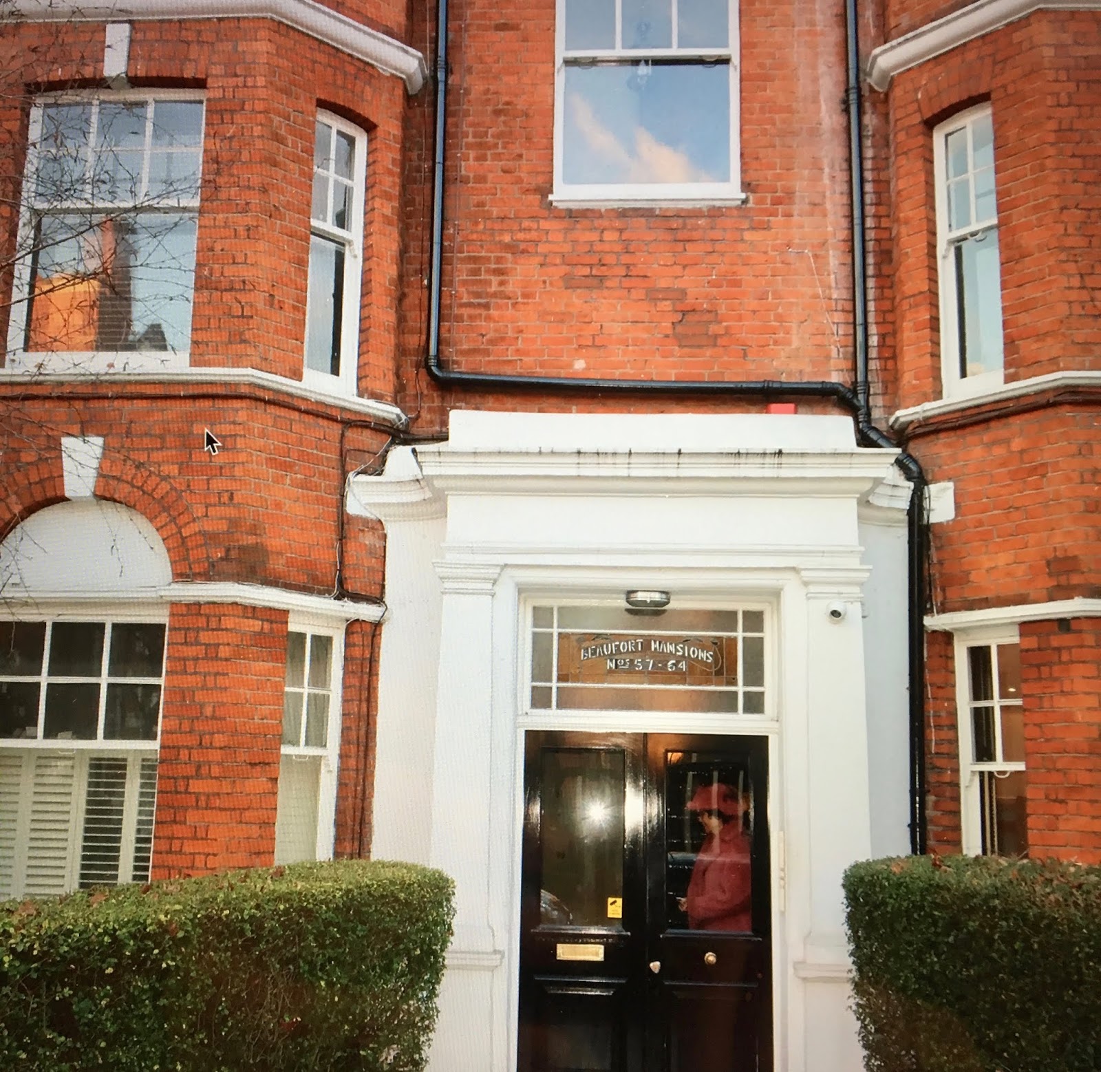 International Luxury Consulting Mouna Rebeiz Artist Painter London Anne De Champigneul Private Opening Of Mouna Rebeiz S Painting Workshop Before The Opening Night Of Mouna Rebeiz S Exhibition At The Chelsea