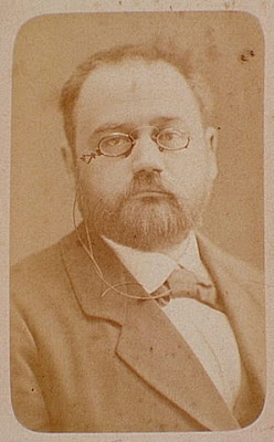 "Émile Zola fotograferad av Félix Nadar" by Félix Nada. Uploaded by User Den fjättrade ankan on sv.wikipedia - Photograph by Félix Nadar.Originally from sv.wikipedia; description page is (was) here* 12 november 2003 kl. 12.57 [[:sv:User:Den fjättrade ankan|Den fjättrade ankan]] 397x640 (41 958 bytes). Licensed under Public Domain via Wikimedia Commons - http://commons.wikimedia.org/wiki/File:%C3%89mile_Zola_fotograferad_av_F%C3%A9lix_Nadar.jpg#/media/File:%C3%89mile_Zola_fotograferad_av_F%C3%A9lix_Nadar.jpg