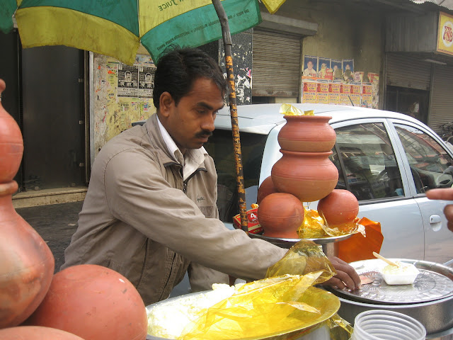 makhan vendor in Kanpur