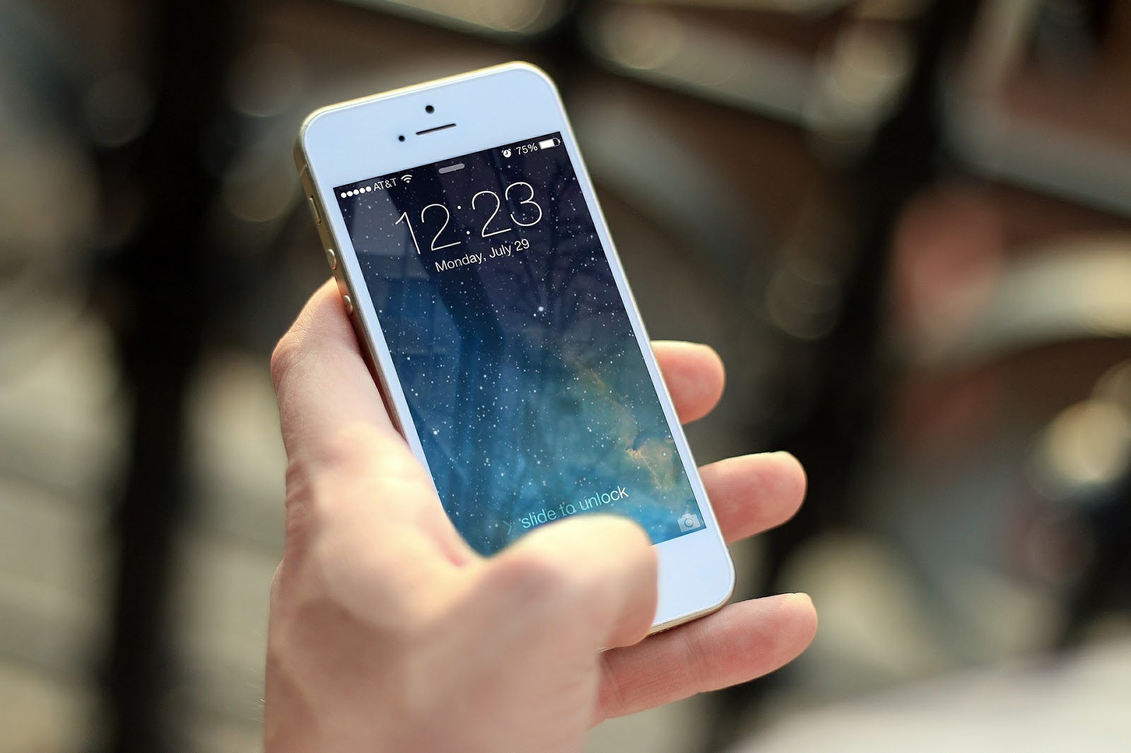 auto brightness iphone auto brightness iphone