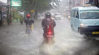 Hukum Najis di Jalanan di Musim Hujan