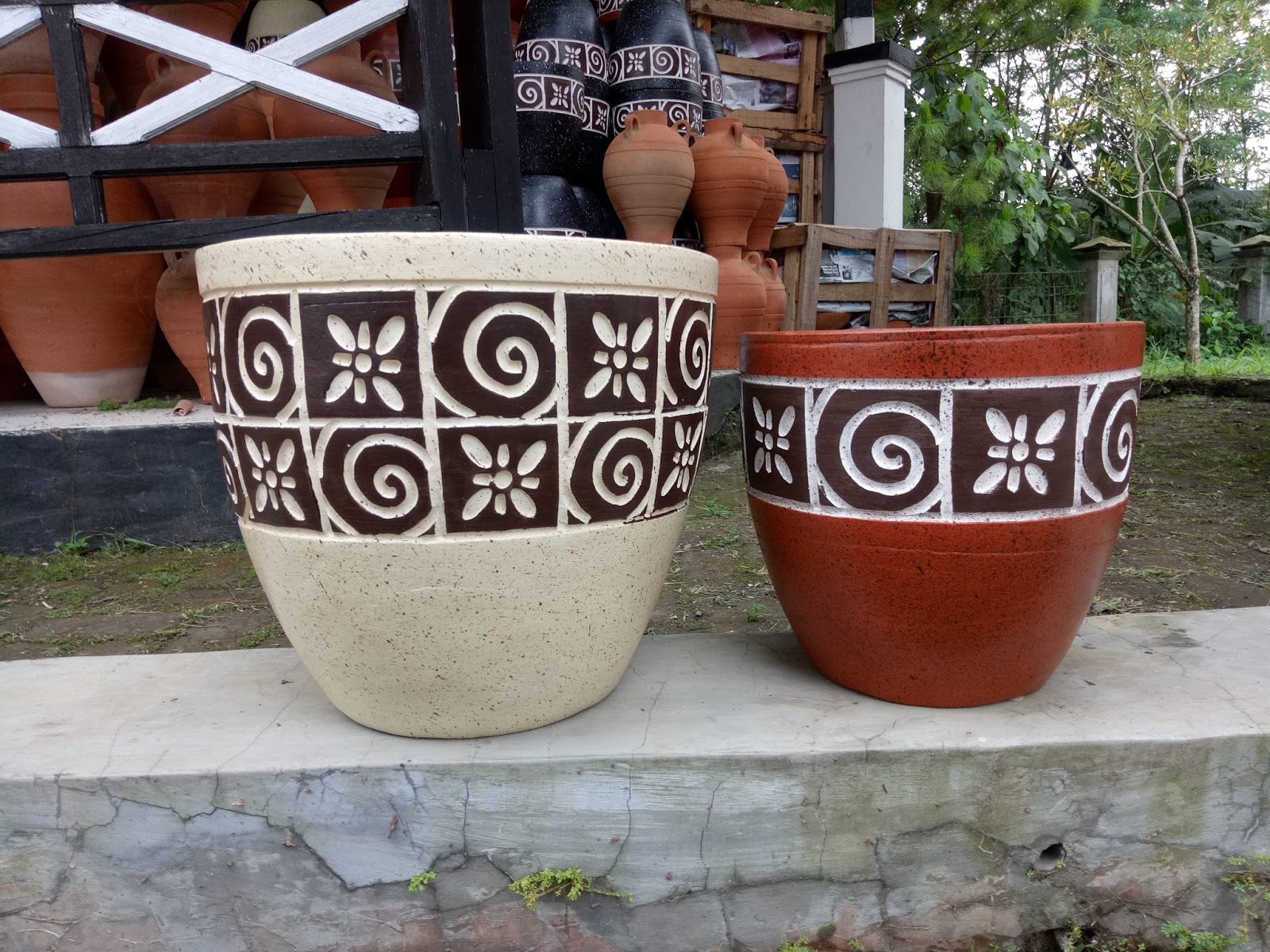 Sausan AM Keramik  plered purwakarta Pot  bunga 