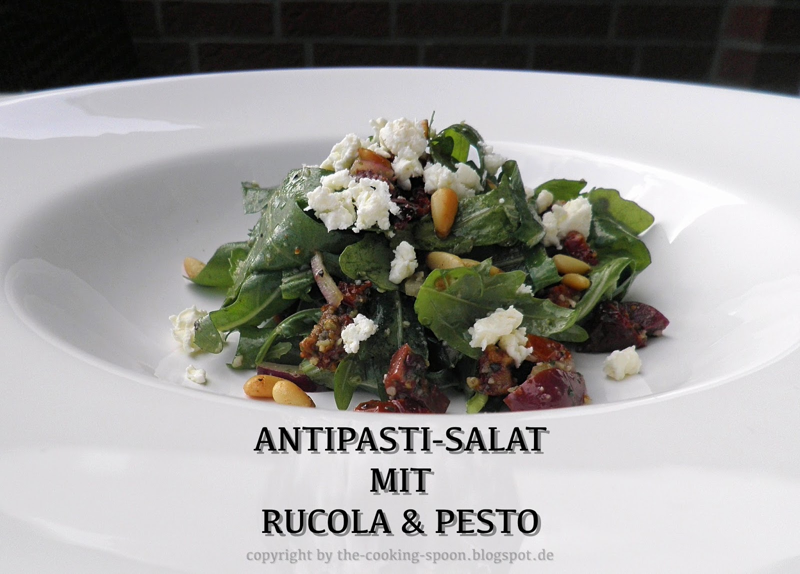 The Cooking Spoon: Antipasti-Salat mit Rucola &amp; Pesto-Dressing