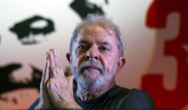 Gleisi e Jaques Wagner tentarão visitar Lula nesta quinta-feira