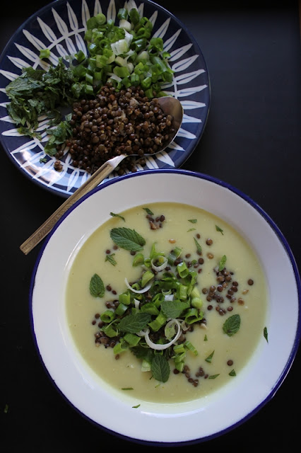 Kohlrabisuppe mit Linsen