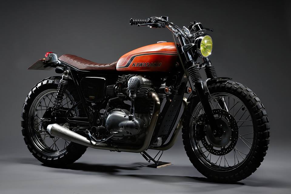 Hell Kustom : Kawasaki W650 By 2 Loud Custom Shop