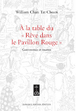 A la table du rêve dans le Pavillon Rouge