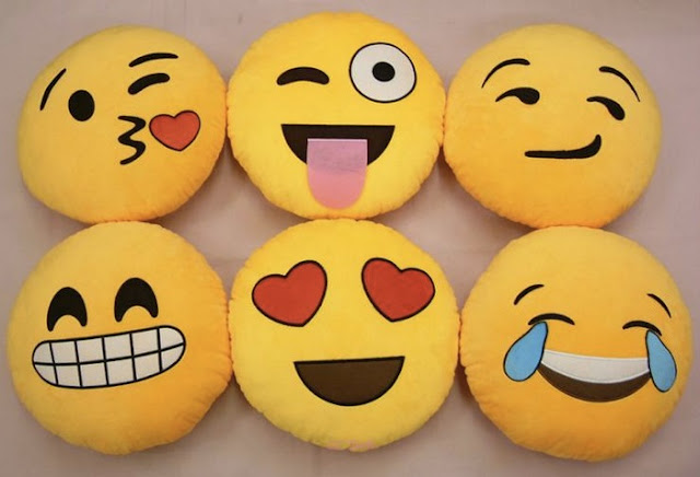 el yapımı emoji yastıklar