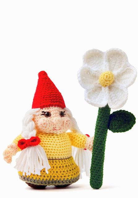 amigurumi gnome crochet pattern