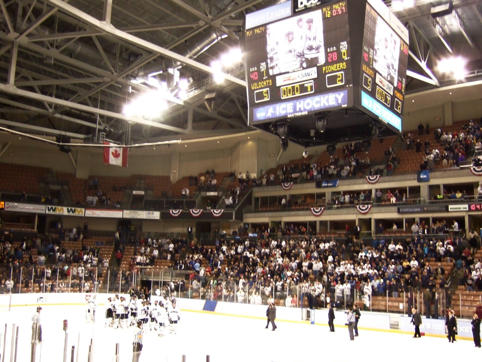 THE UNH MEN S HOCKEY BLOG UNH Eliminates Denver 5 2 the-unh-men-s-hockey-blog-unh-eliminates-denver-5-2