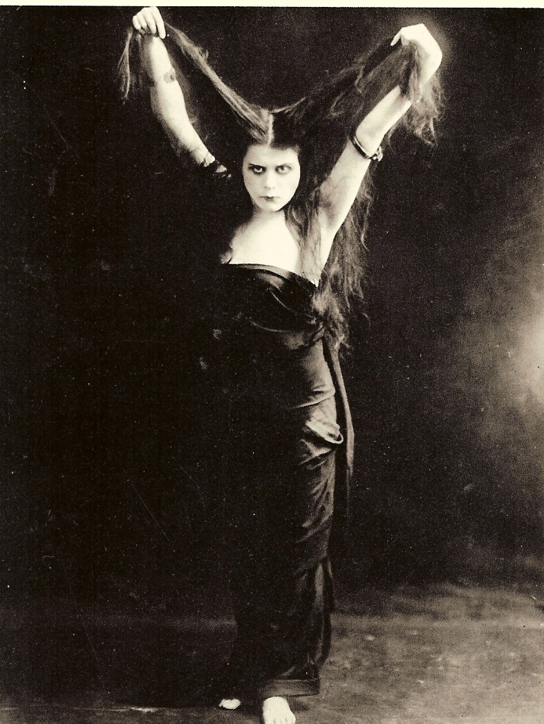 Get the Look Theda Bara picture