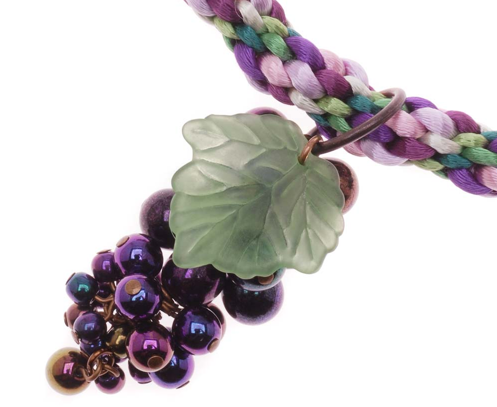 How to Make Beaded Grape Clusters Tutorials / The Beading Gem