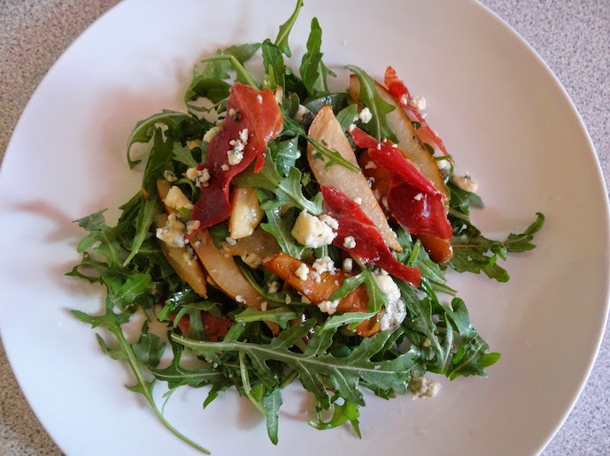Sentimental in Berlin Blog Pear, Rocket, Blue cheese and Parma ham