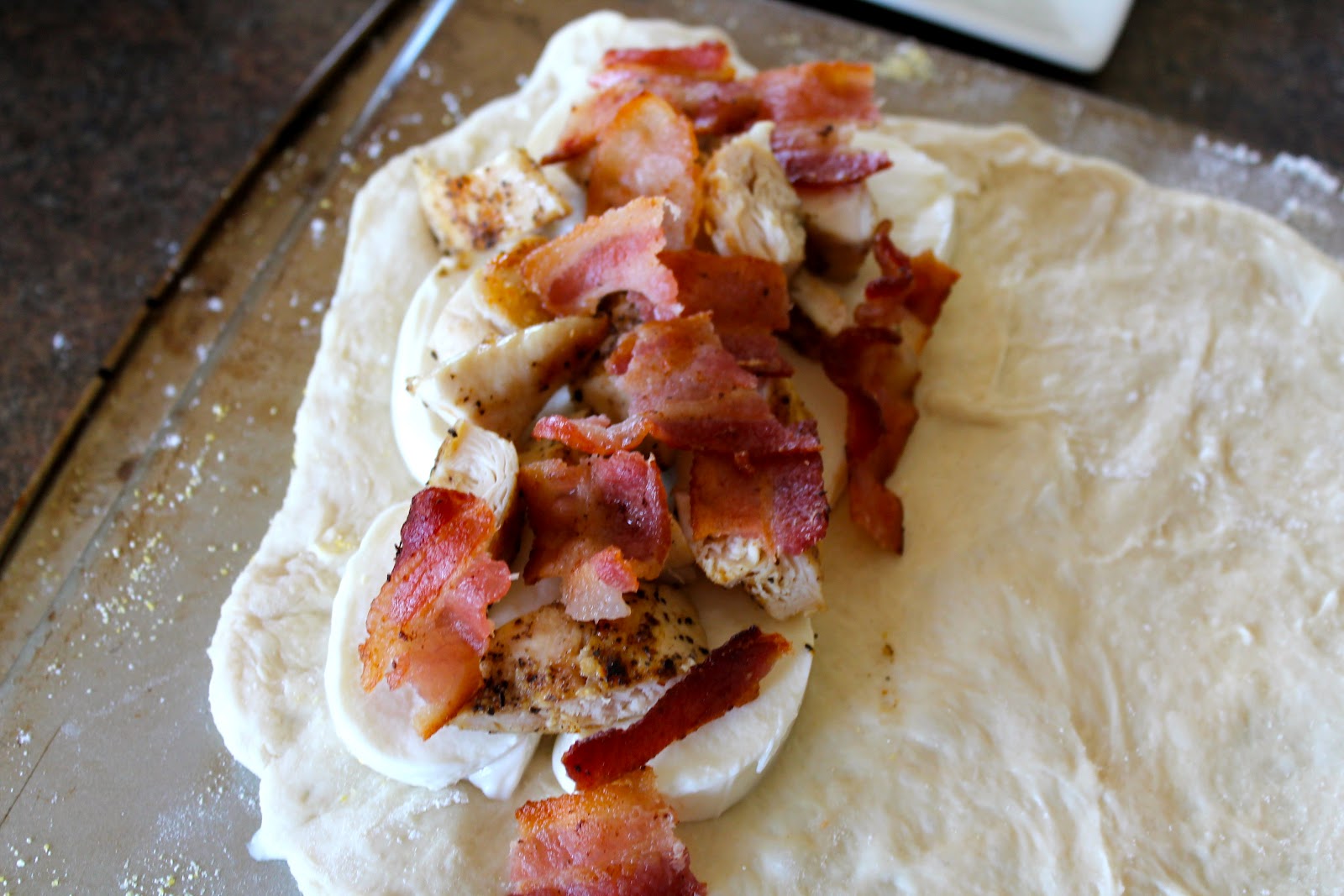 Mrs. Schwartz's Kitchen Chicken Alfredo Calzones