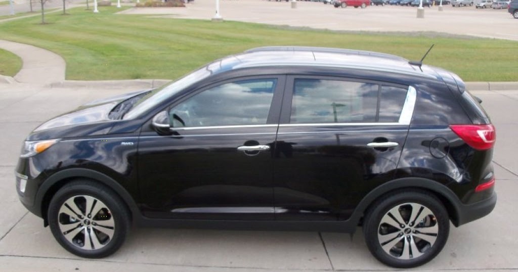 Kia Sportage 2012 черный