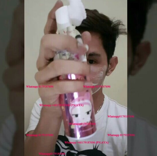Cathy Doll Ready 2 White: 2 IN 1 Bubble Mousse Cleanser with brush (120ml) Fungsi: . - diperbaharui dengan kebaikan Glutathione & Arbutin yang mempercepatkan lagi proses pemulihan dan pemutihan kulit wajah ! - khasiat Vitamin E & Collagen membantu membersihkan kulit wajah dengan lebih efektif ! - pencuci muka dalam bentuk mousse - buih-buihnya bertindak sebagai agen pembersih secara menyeluruh & mendalam untuk kulit yang lebih cerah berseri - diperkaya dengan protein susu yang melembap dan menganjalkan kulit - mampu menanggalkan kekotoran & blackhead pada wajah dengan lembut & berkesan - mengecilkan liang roma dan mengurangkan masalah kulit kering dan berminyak - whitening - brightening - moisturising - pore tightening Harga: RM 35 S/M..RM40 S/S..FREE POSTAGE WHATSAPP 0179187696 . . #cathydoll #cathydollmurah #cathydollpromo #cathydollsale #cathydolloriginal #cathydollproduct #cathydollhappysale #sayajual #sayajualcathydoll #karmartmalaysia #karmartsproduct #cathydollmalaysia #bazarpaknil #swapreview #exchangereview #cathydollready2white #ready2white #ready2whitebubblemoussecleanser #readytwowhite .