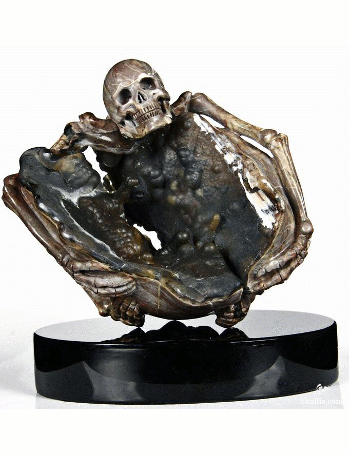 06-Dinosaur-Egg-Agate-Crystal-Skullis-Crystal-Skulls-Gemstone-Sculptures-and-Jewelry-www-designstack-co