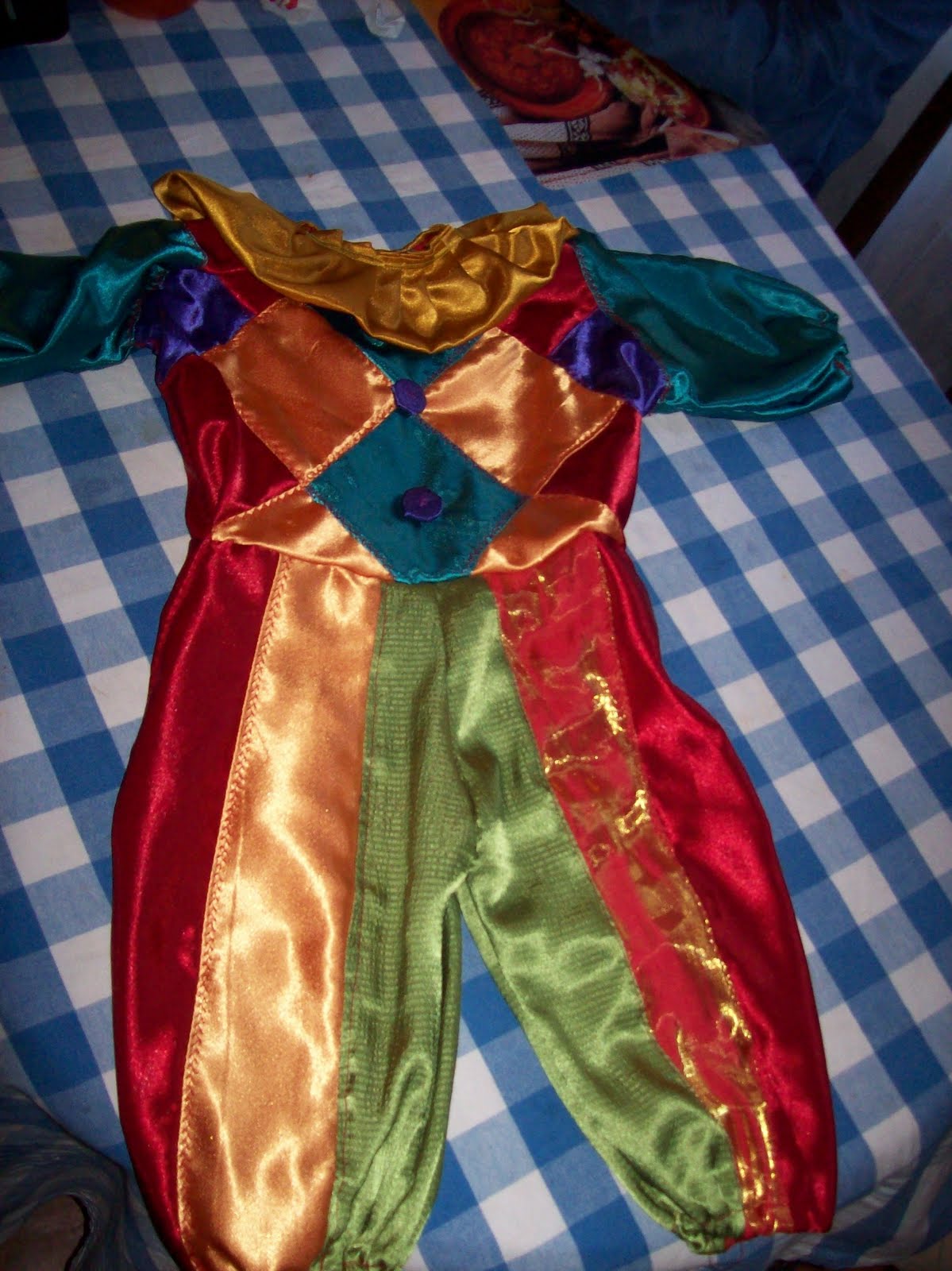 mis tejidos y mas...: traje de payasita