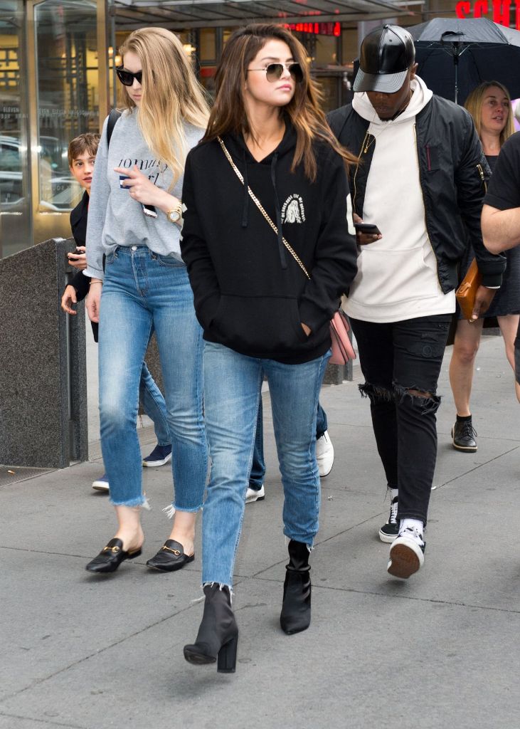 Selena Gomez Style Outfit in Times Square in NYC - Celebs Style Fashion