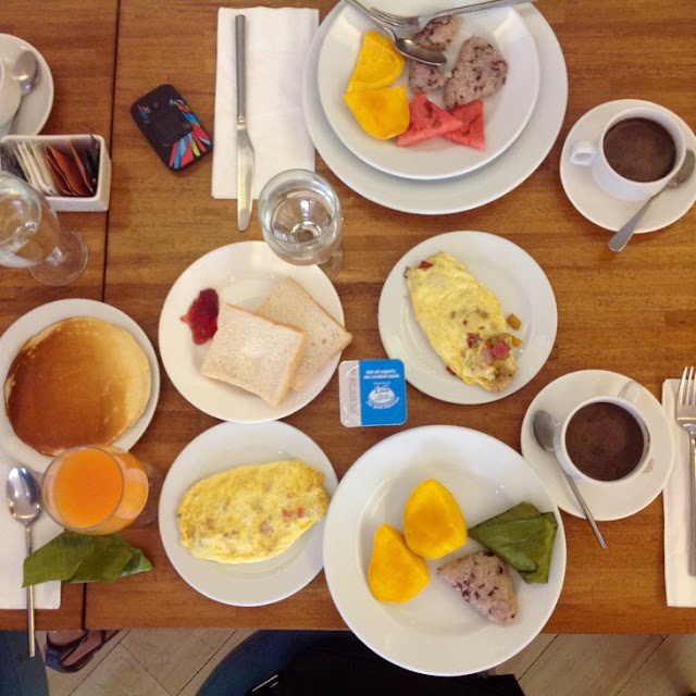 Halo Restaurant, St. Mark Hotel, Cebu, Breakfast Buffet 380 pesos
