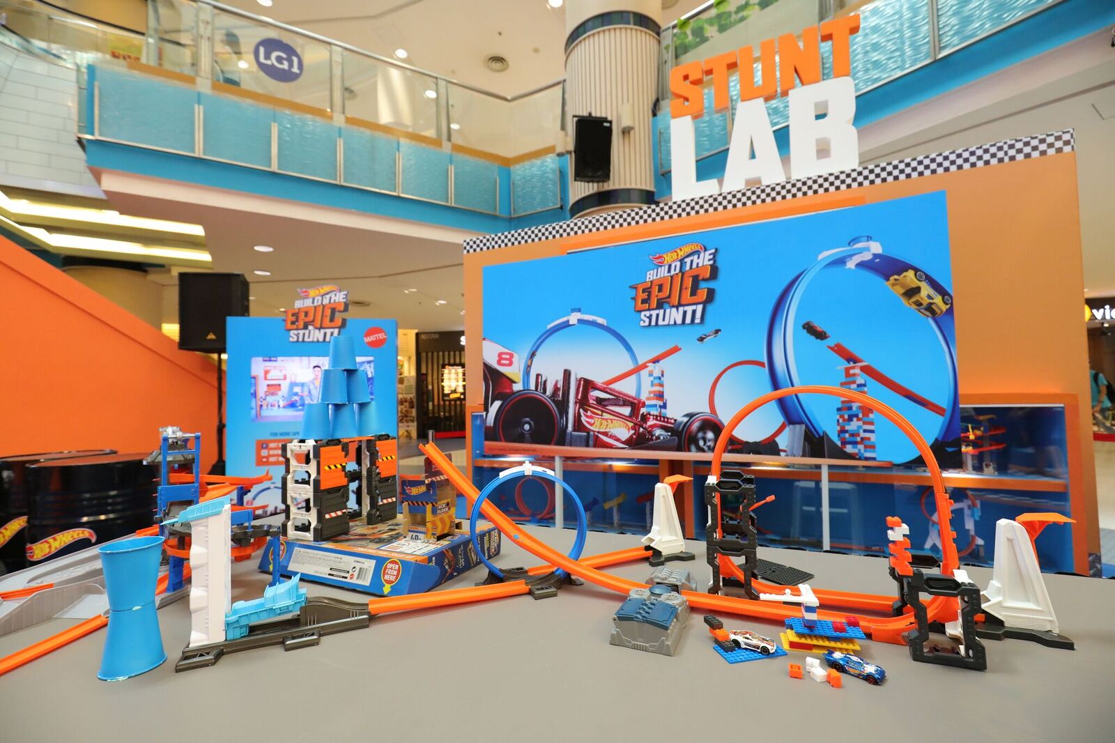 as part of the effort to inspire creativity and experimental play with hot wheels mattel will release a 6 episode web series featuring radio dj and tv as part of the effort to inspire creativity and experimental play with hot wheels mattel will release a 6 episode web series featuring radio dj and tv