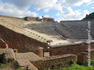 Ostia Antiga teatro ostia antiga guia brasileira roma - Ostia Antiga