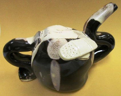 ARTISUN: Teapots with Attitude