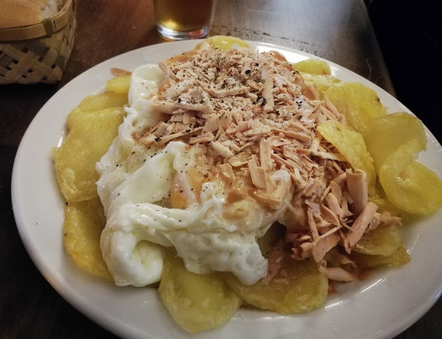 Huevos estrellados con foie de Dona Casta