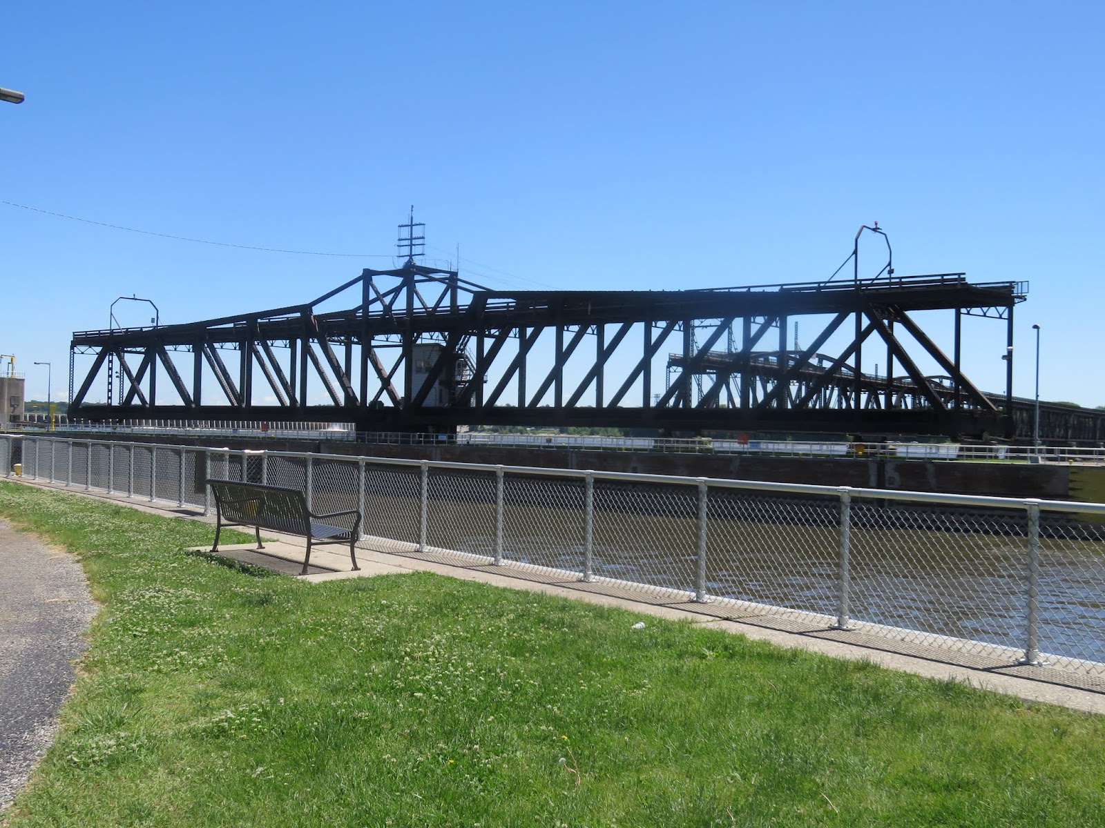 Big Daddy Dave Images and a Little History from Keokuk Iowa